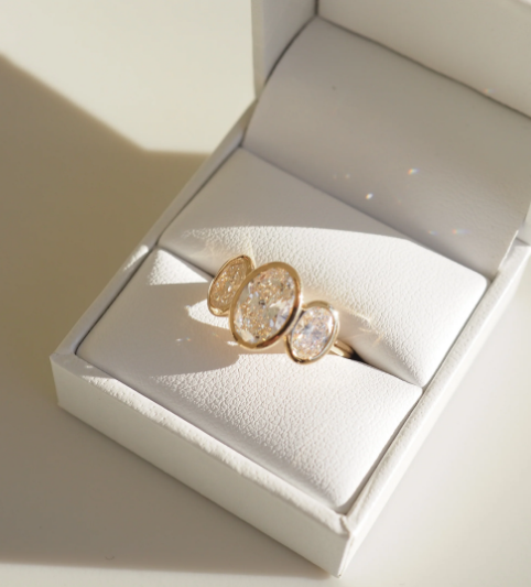 Olette | 3.5ct Oval Trilogy Ring